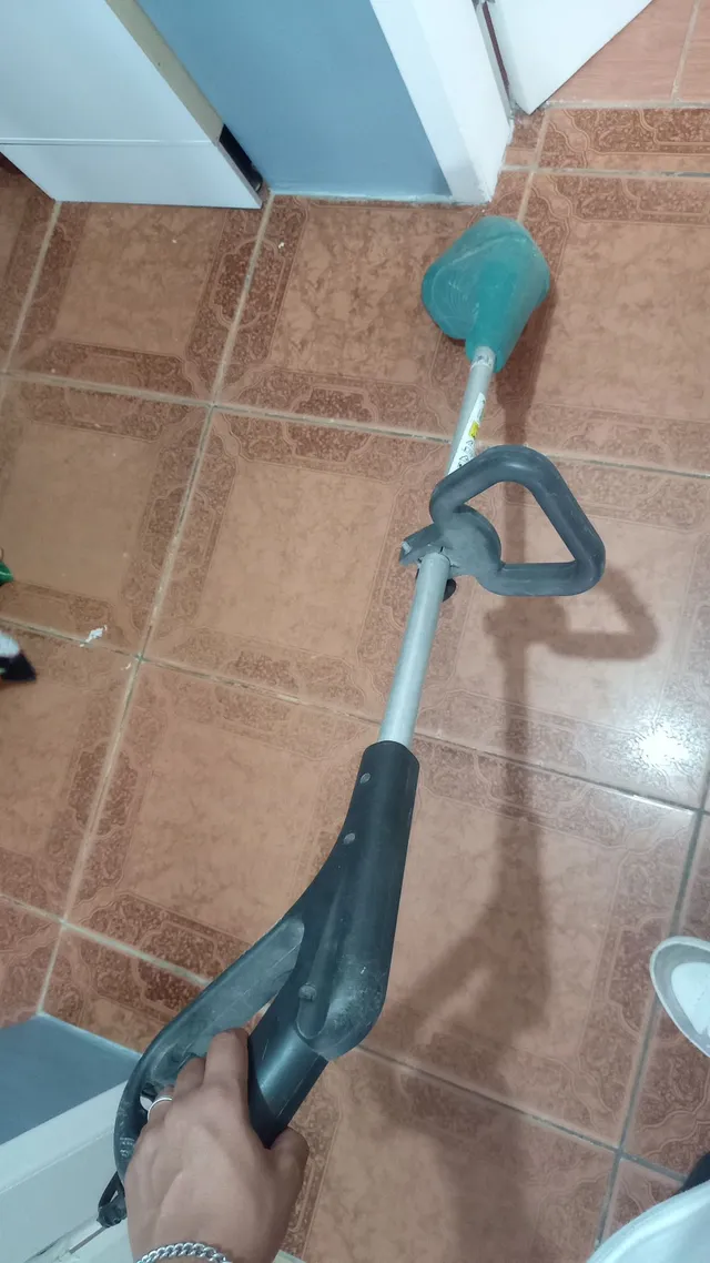 Máquina de corta grama 