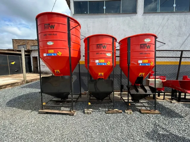Misturador de ração 500 kg C/ Motor