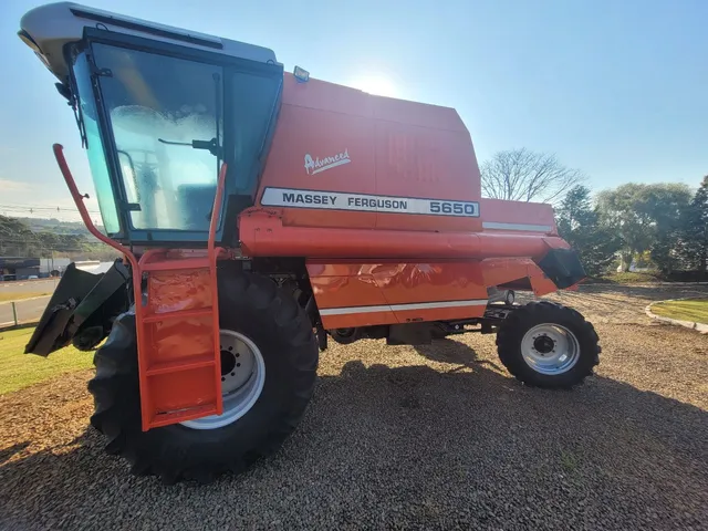 MF 5650 2004 Advanced 17 pés 4 mil Horas semi revisada