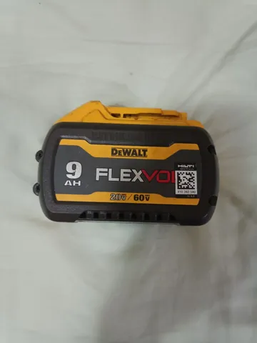 Vendo bateria Dewalt de 20v 9ah 