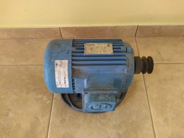 Motor Kohlbach 3cv trifásico pouco usado