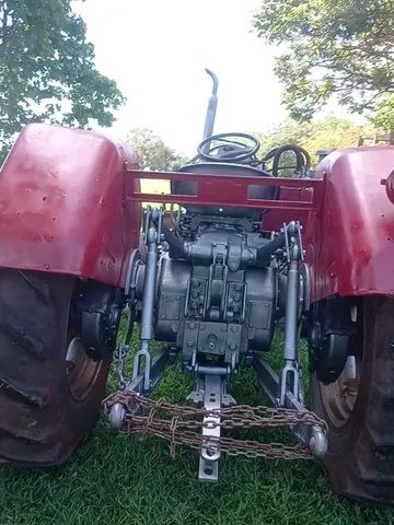 Trator mf