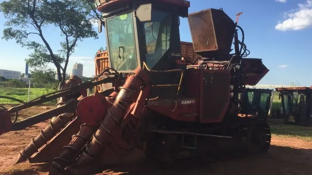 Vendemos peças usadas de máquinas agrícolas 