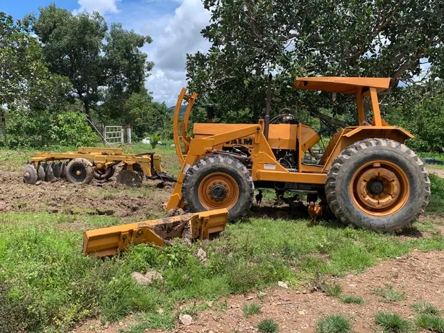 Vendo Trator Valmet 118 4x4