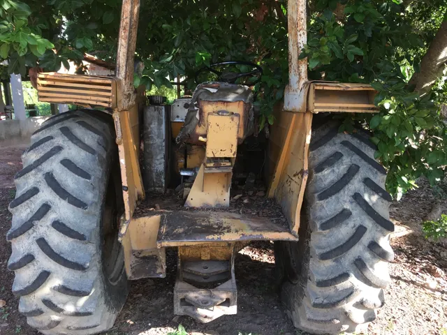 Trator Cbt turbinado 2105