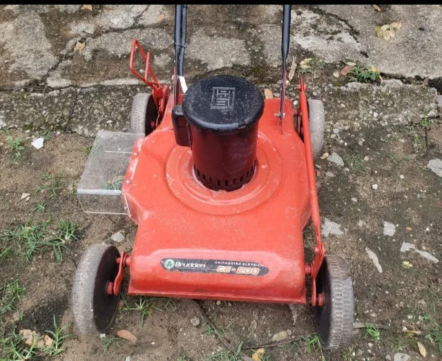 Cortador de grama