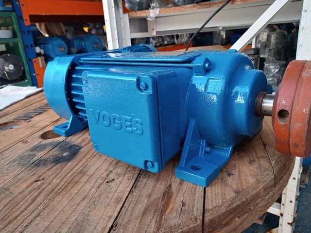 Motor elétrico trifásico 5 cv modelo jacaré.