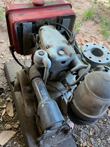 Motor Agrale , com bomba água 10 "