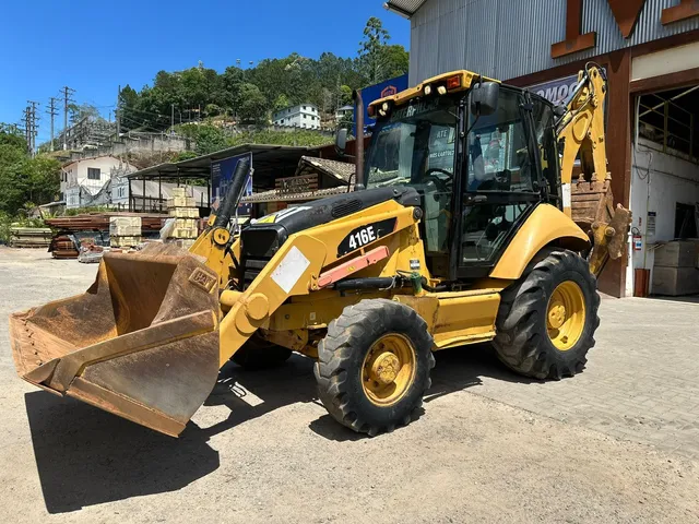 Retroescavadeira Caterpillar 416e 2014 4x4 