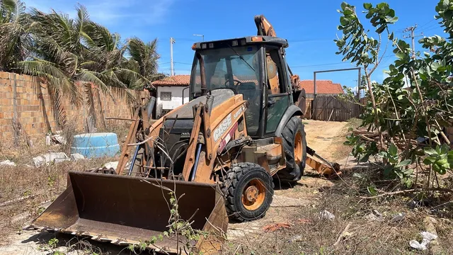 Retroescavadeira Case 580N 2013