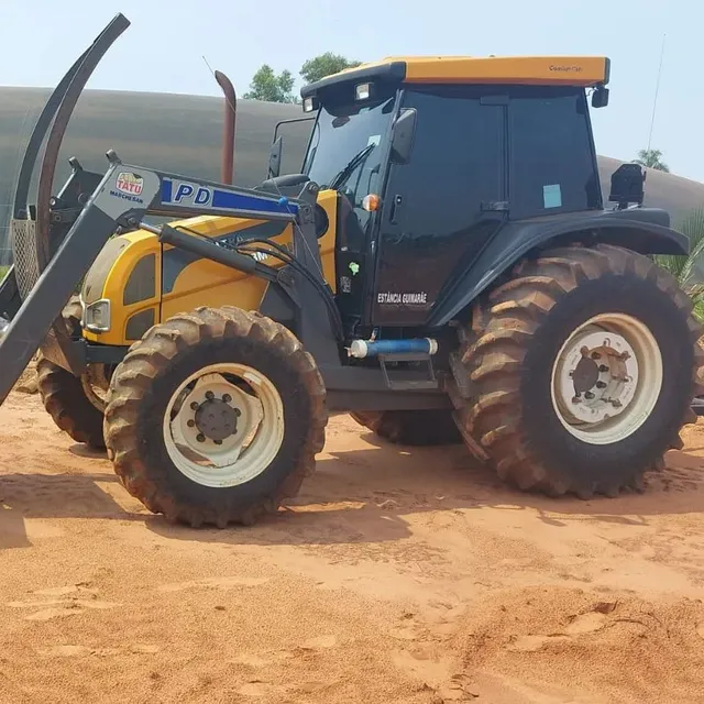 Trator Agrícola valtra 