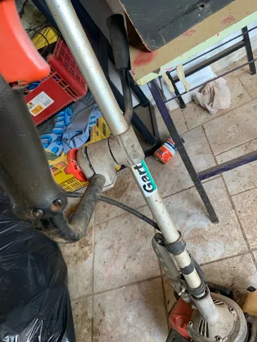 Roçadeira A gasolina 