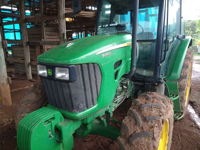 Trator John Deere 5090e