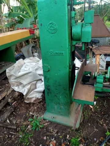 Furadeira de corrente profissional 