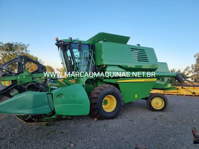 JD 1470 Ano 2010 com 7.000 hrs, Revisada, Plataforma 20 Pés