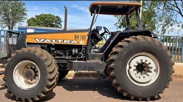 Trator Valtra BH 180