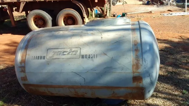 Tanque de 2000 Litros pulverizador 
