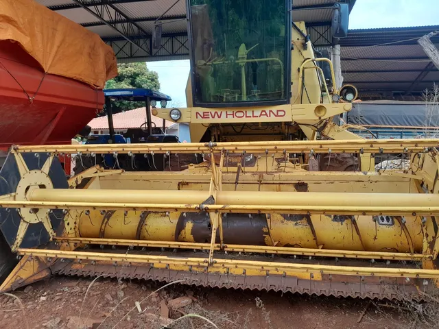 New Holland 4040.