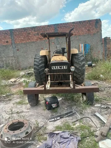 VENDO TRATOR + ARADO