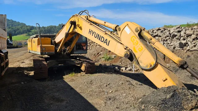 Para Retirada De Peças Sucata De Escavadeira Hidraulica Hyundai Robex 250lc-7