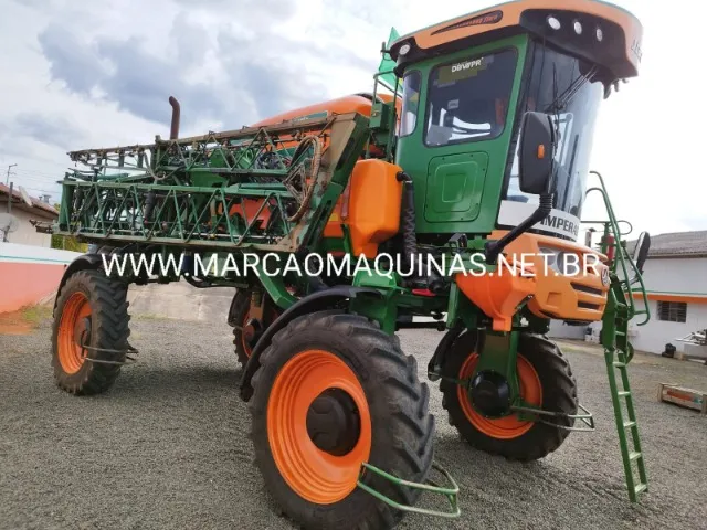 Pulverizador Imperador 3100 Ano 2017 com 4.000 Hrs, 4x4, GPS e Piloto, 30 Metros.