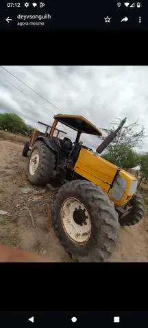 Trator Valtra 4 x4 ano 2012