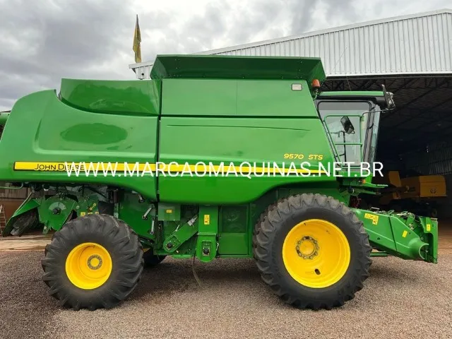 JD 9570 Ano 2014 com 5.300 Hrs motor, GPS e Piloto Antena GS3, 22 Pés, Estuda prazo