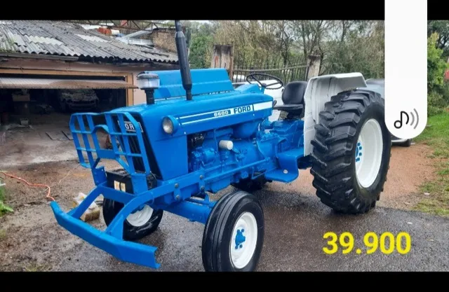 Trator modelo 6.600