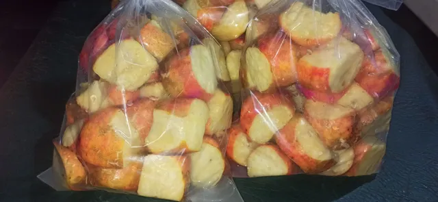 Caju congelado em pedaços 