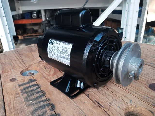 Motor elétrico monofásico 0.5 cv rpm 1720.