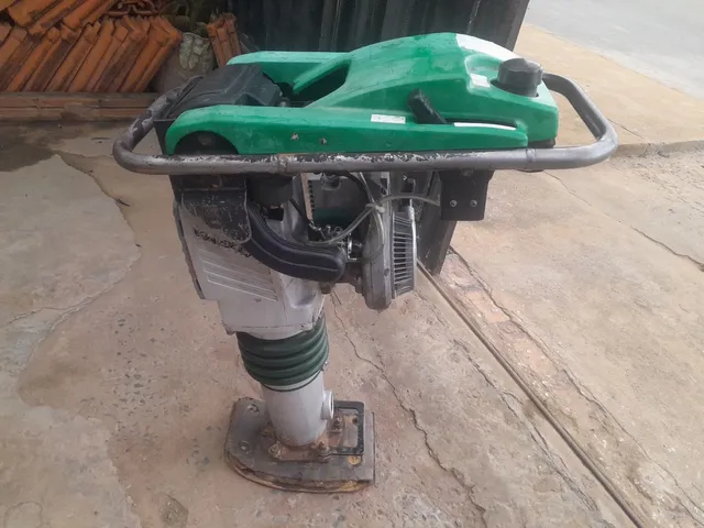 Compactador de solo 