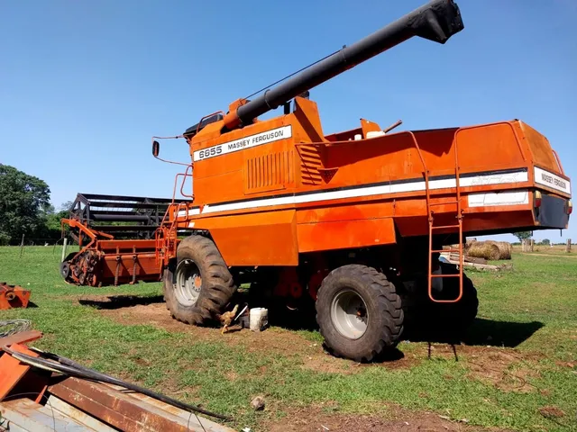 Vendo colhedeira Massey barata colhendo