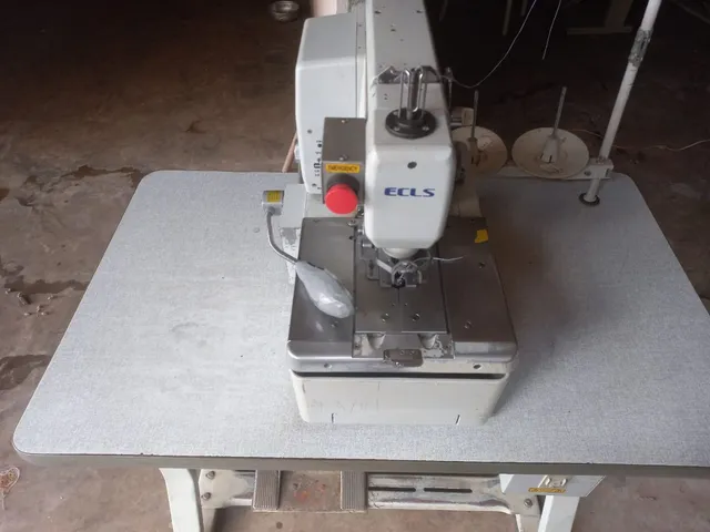 Máquina caseadeira de olho Suzuki eletrônica 