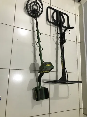 Detector Garrett 2500 + Olho de Águia para Tesouros Enterrados