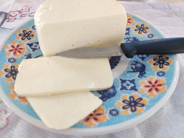 Vendo queijo frescal 