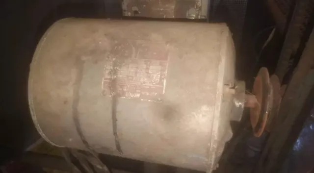 Motor 1/2 cavalo trifásico 