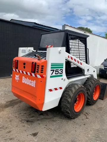 Mini Carregadeira Bob cat Mod. 753 - Revisada com Garantia