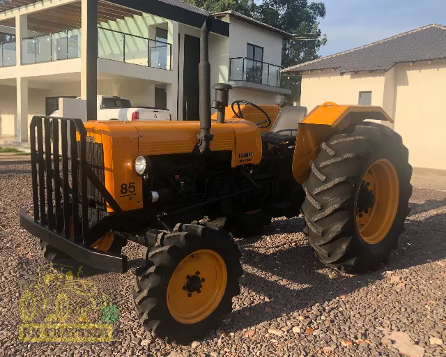 Trator Valmet 85 ano 1980 4x2