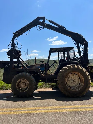 Trator Valtra BM 100 ano 2004