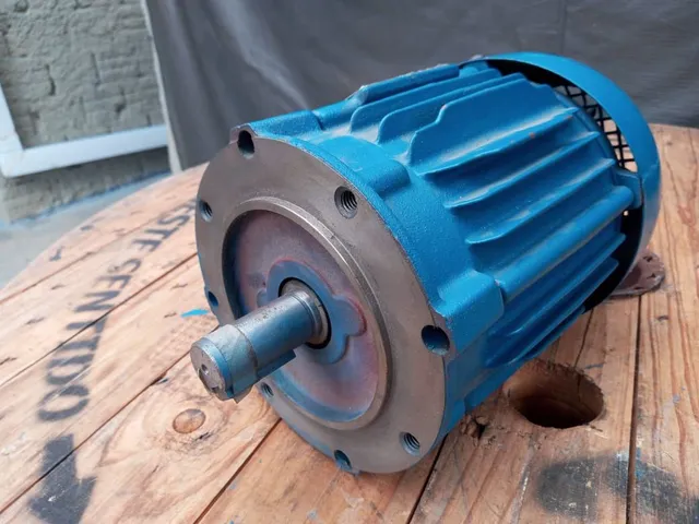 Motor elétrico trifásico 1cv rpm 1140.