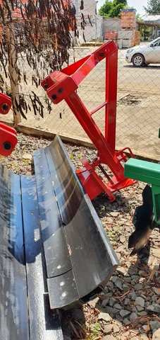 Lâmina/Plaina Niveladora Traseira para Trator Agrícola Industrial Becker 2.00 m, Nova.