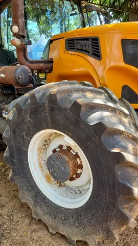 Valtra BH210, ano 2014