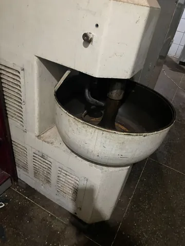 masseira/ cilindro de pão 