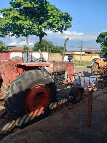 Trator Massey Ferguson 