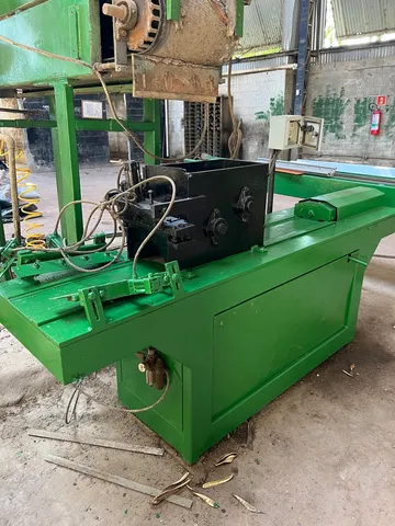 Maquina hidraulica de cumeeira/copeira para telha de concreto/cimento