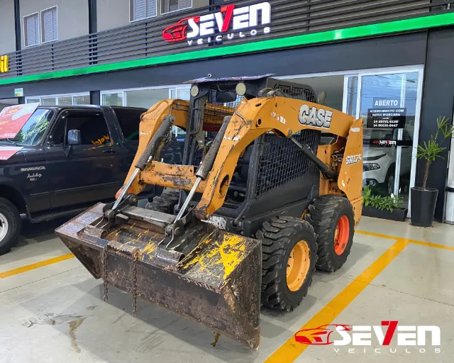 Minicarregadeira Case SR175