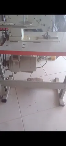 Máquina de costura 
