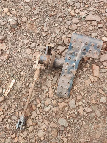 Pedal acionador retroescavadeira CAT 416