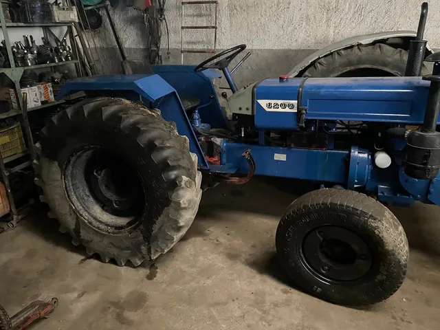 Vendo trator Agrale 4200