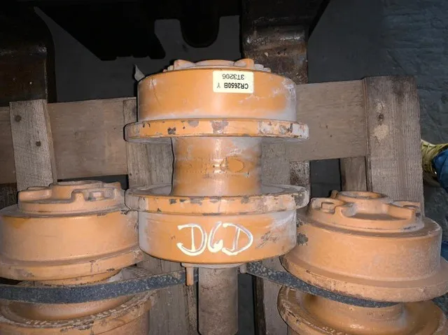 Rolete Superior Trator de Esteira Caterpillar D6 N/M